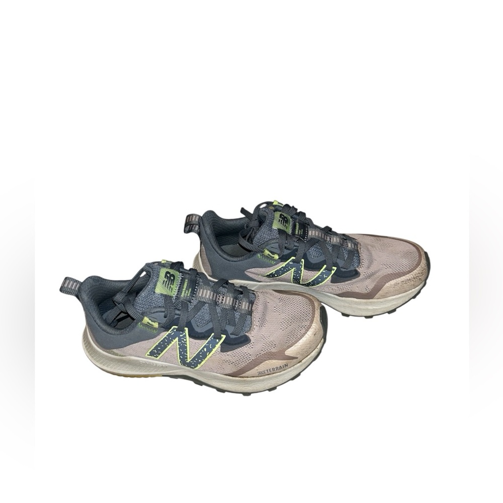 New Balance Dynasoft Nitrel V4 Women's Trail Running Shoes Sz 12